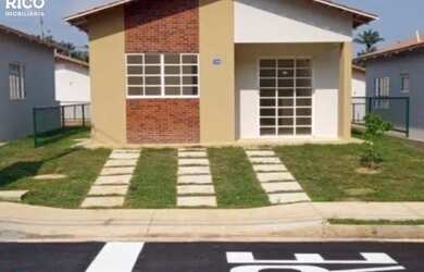 Imagem: A casa em condomínio possui 2 Dormitórios, 1 Banheiro, 2 Vagas