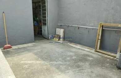 Imagem: A casa possui 2 Dormitórios, 1 Banheiro e 150m² de Área e