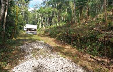 Imagem: A chácara possui 2.000m² de Área e está localizado em Juquitiba