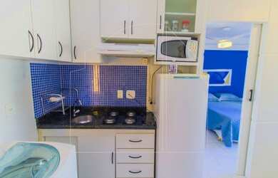 Imagem: O apartamento possui 1 Dormitório, 1 Banheiro, 1 Vaga na garagem