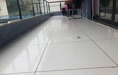 Imagem: O apartamento possui 4 Dormitórios, 3 Banheiros, 2 Vagas na