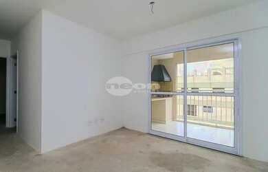 Imagem: O apartamento possui 3 Dormitórios, 1 Banheiro, 2 Vagas na