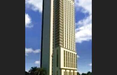 Imagem: O apartamento possui 1 Banheiro, 1 Vaga na garagem, 32m² de