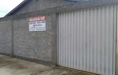 Imagem: A casa possui 2 Dormitórios, 1 Banheiro, 2 Vagas na garagem