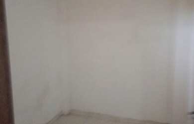 Imagem: A casa possui 2 Dormitórios, 1 Banheiro e está localizado