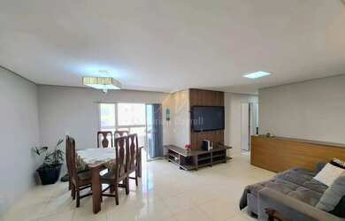 Imagem: O apartamento possui 4 Dormitórios, 2 Banheiros, 2 Vagas na