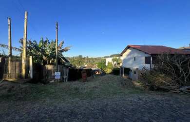 Imagem: O terreno possui 360m² de Área e está localizado em Ivoti