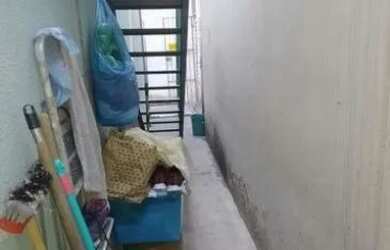 Imagem 6: Casa Linear com 2 Quartos e Terraço na Rua Osvaldo Cruz Próx. Carmela...