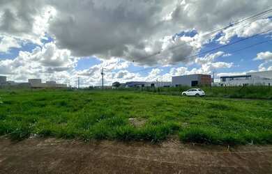 Imagem 3: Terreno à venda no bairro Novo Mundo em Uberlândia