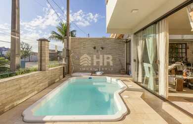 Imagem 8: Sobrado com 04 dormitórios sendo 01 suíte e 02 vagas de garagem Centro Matinhos