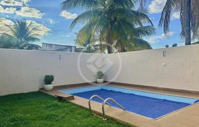 Imagem: A casa em condomínio possui 5 Dormitórios, 3 Banheiros, 4