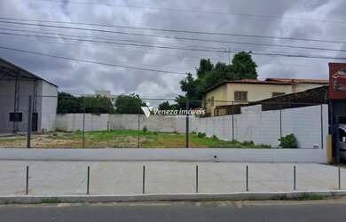 Imagem: O terreno possui 600m² de Área e está localizado em Vermelha