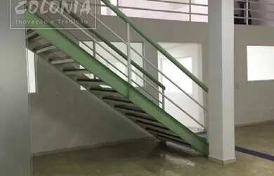 Imagem: O depósito possui 1056m² de Área e está localizado em Vila