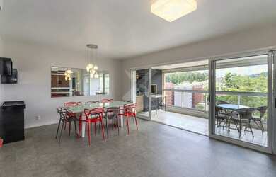 Imagem: O apartamento possui 3 Dormitórios, 3 Banheiros, 2 Vagas na