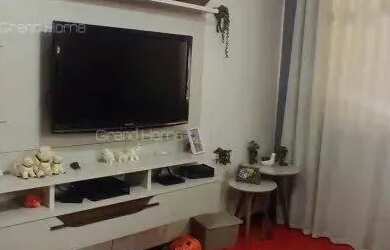 Imagem: A casa possui 3 Dormitórios, 1 Banheiro, 5 Vagas na garagem