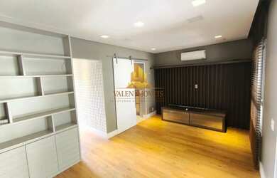 Imagem: A casa em condomínio possui 3 Dormitórios, 3 Banheiros, 2