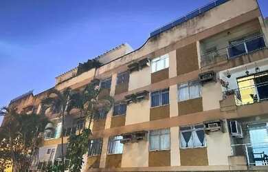 Imagem: O apartamento possui 3 Dormitórios, 3 Banheiros, 268m² de