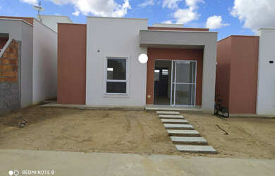 Imagem: A casa em condomínio possui 3 Dormitórios, 2 Banheiros, 2