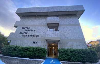 Imagem: O depósito possui 1 Vaga na garagem, 28m² de Área e está