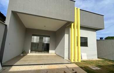 Imagem: A casa possui 3 Dormitórios, 3 Banheiros, 1 Vaga na garagem