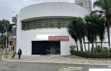 Imagem: O depósito possui 5 Vagas na garagem, 580m² de Área e está