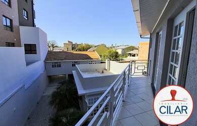 Imagem: A casa possui 5 Dormitórios, 5 Banheiros, 5 Vagas na garagem