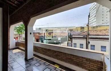 Imagem: A casa possui 2 Dormitórios, 3 Banheiros, 2 Vagas na garagem