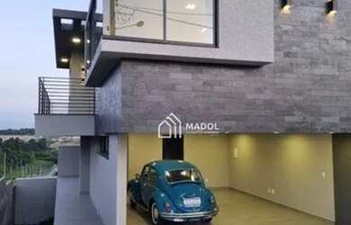 Imagem: A casa em condomínio possui 3 Dormitórios, 2 Banheiros, 2