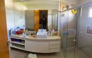 Imagem 2: Terras da fazenda. 240m² de Área, 4 Vagas na garageme3 Dormitórios