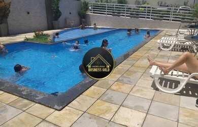 Imagem: O apartamento possui 3 Dormitórios, 1 Banheiro, 2 Vagas na