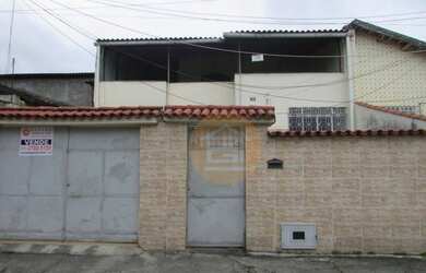 Imagem: A casa em condomínio possui 3 Dormitórios, 1 Banheiro, 1 Vaga