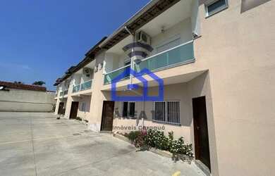 Imagem: A casa possui 2 Dormitórios, 3 Banheiros, 2 Vagas na garagem