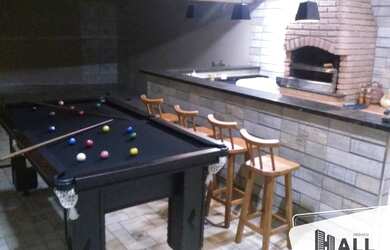 Imagem: A casa possui 2 Dormitórios, 4 Banheiros, 3 Vagas na garagem