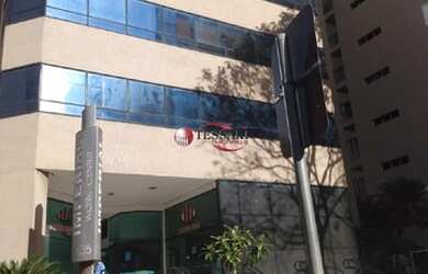 Imagem: O depósito possui 1 Vaga na garagem e 50m² de Área e está