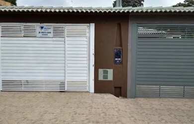 Imagem: A casa possui 3 Dormitórios, 4 Banheiros, 3 Vagas na garagem