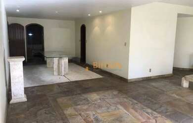 Imagem: O apartamento possui 4 Dormitórios, 5 Banheiros, 3 Vagas na