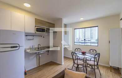 Imagem: O apartamento possui 1 Dormitório, 1 Banheiro, 1 Vaga na garagem