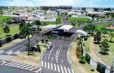 Imagem: O terreno possui 710m² de Área e está localizado em São