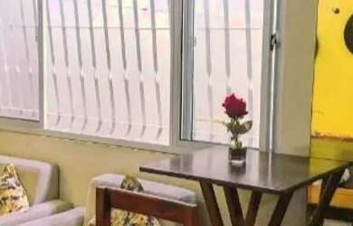 Imagem: A casa possui 2 Dormitórios, 2 Banheiros, 3 Vagas na garagem