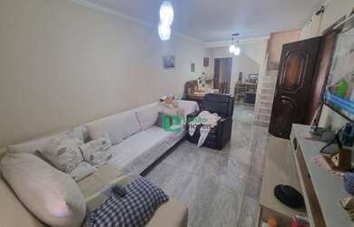 Imagem: A casa possui 4 Dormitórios, 3 Banheiros, 4 Vagas na garagem