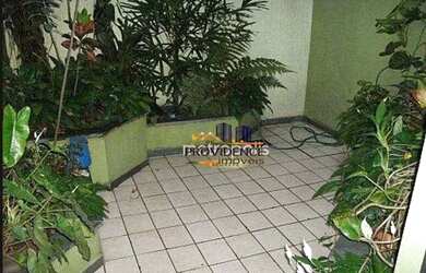 Imagem: A casa possui 3 Dormitórios, 4 Banheiros, 5 Vagas na garagem