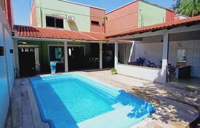 Imagem: A casa em condomínio possui 3 Dormitórios, 3 Banheiros, 4