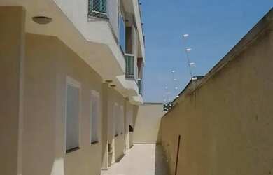 Imagem: A casa em condomínio possui 3 Dormitórios, 3 Banheiros, 2