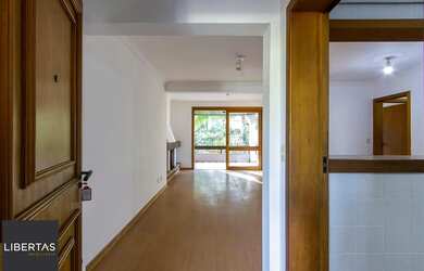 Imagem: O apartamento possui 3 Dormitórios, 3 Banheiros, 2 Vagas na