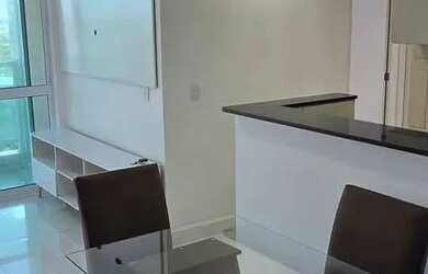 Imagem: O apartamento possui 2 Dormitórios, 2 Banheiros, 2 Vagas na