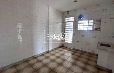 Imagem 7: Oportunidade de Apartamento no Aterrado - Localização Privilegiada