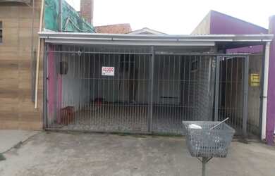 Imagem: A casa possui 2 Dormitórios, 2 Banheiros, 1 Vaga na garagem