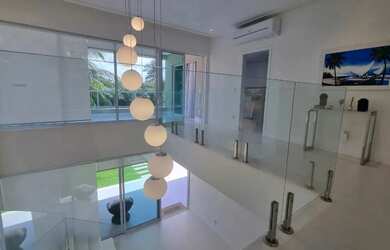 Imagem 5: Imóvel para venda possui 341 metros quadrados com 6 quartos