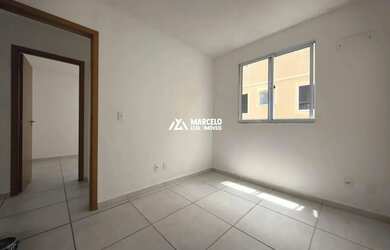 Imagem 13: Vendo apartamento no 4º andar com 2 quartos, armários planejados na cozinha em