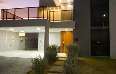 Imagem: A casa em condomínio possui 4 Dormitórios, 4 Banheiros, 3